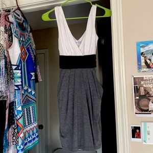 Sleeveless black and white party dress